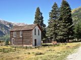 Twin Lakes, Visitor Center