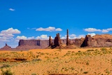 Totem Pole & Yei Bi Che
