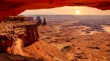 Lever de Soleil sur Mesa Arch