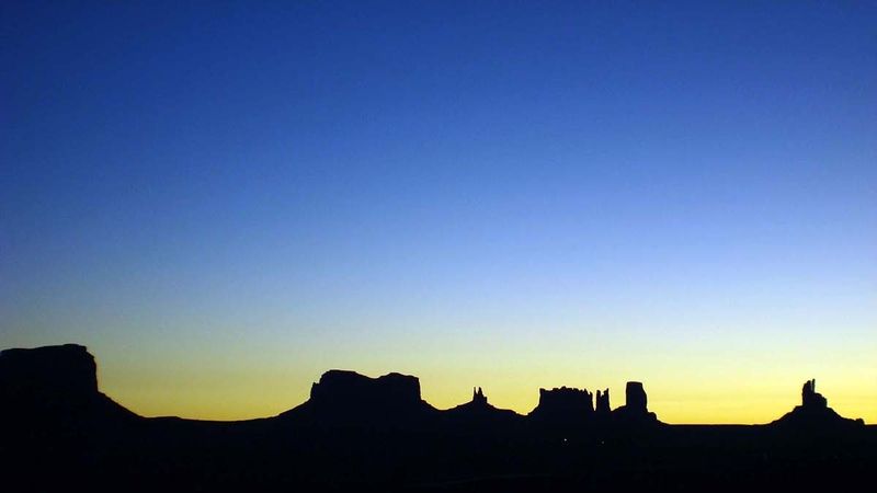 Lever de Soleil sur Monument Valley
