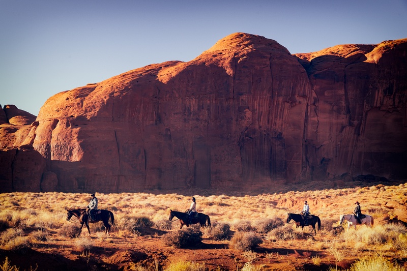 Balade à cheval à Monument Valley
