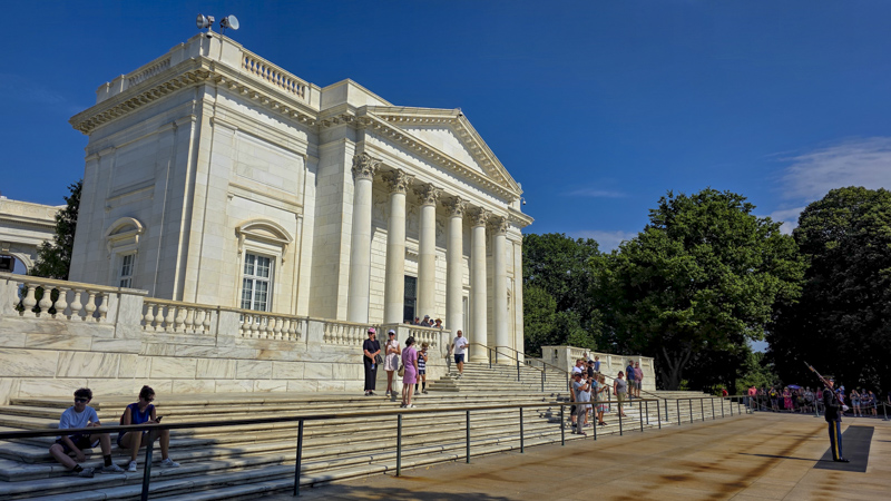 Esplanade de Tomb of the Unknown Soldier