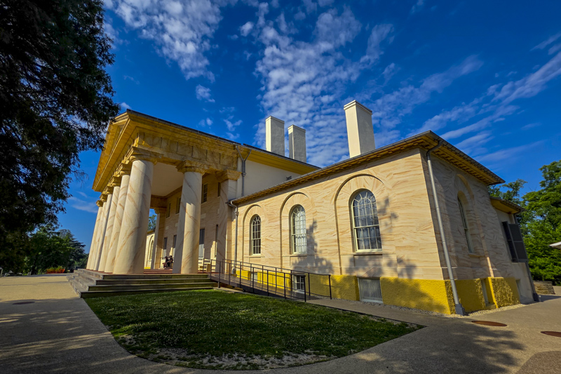 Arlington House
