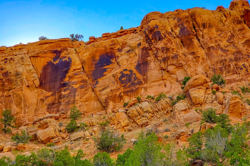 Cub Creek Petroglyphs