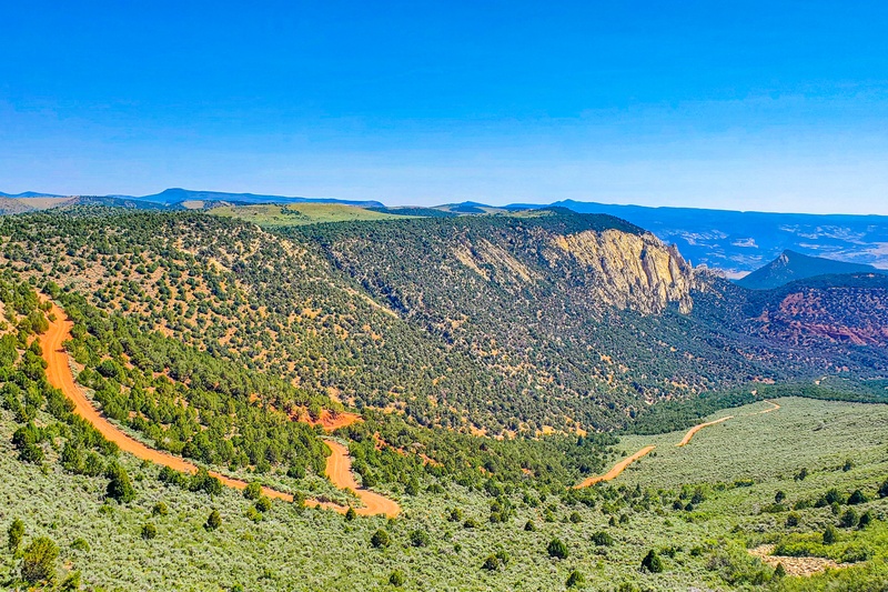 Viva Cake Hill Overlook