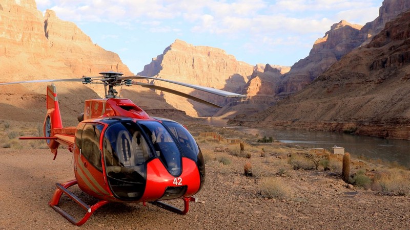 Atterrissage au fond du Grand Canyon