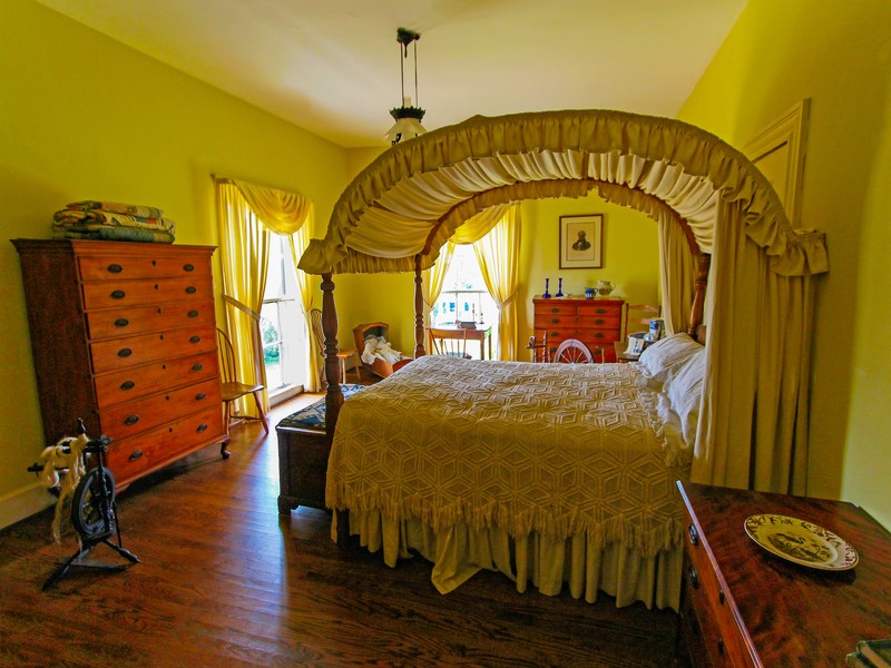 Arlington Antebellum Home & Garden