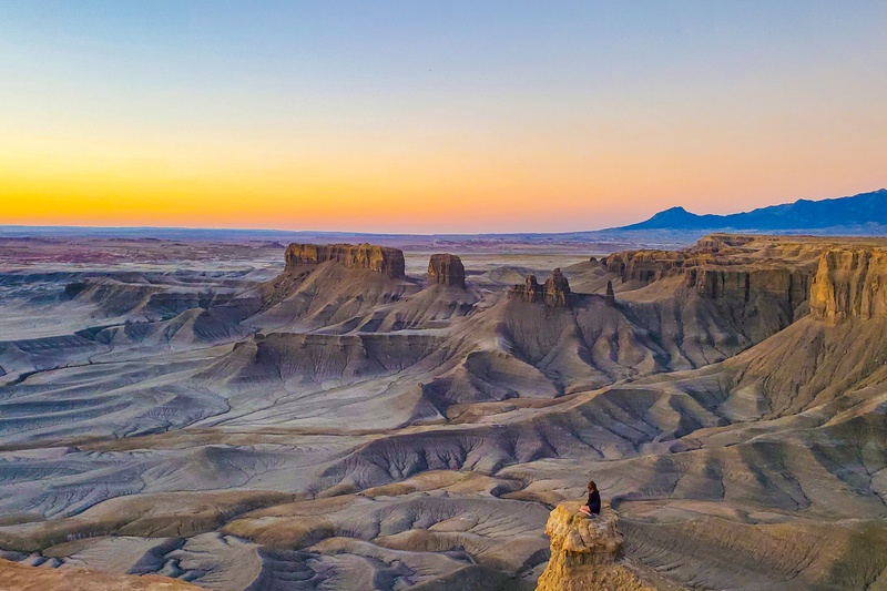 Moonscape Overlook au lever su Soleil