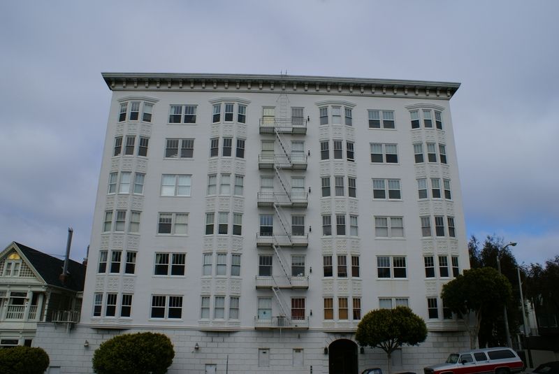 Un bâtiment sur Alamo Square