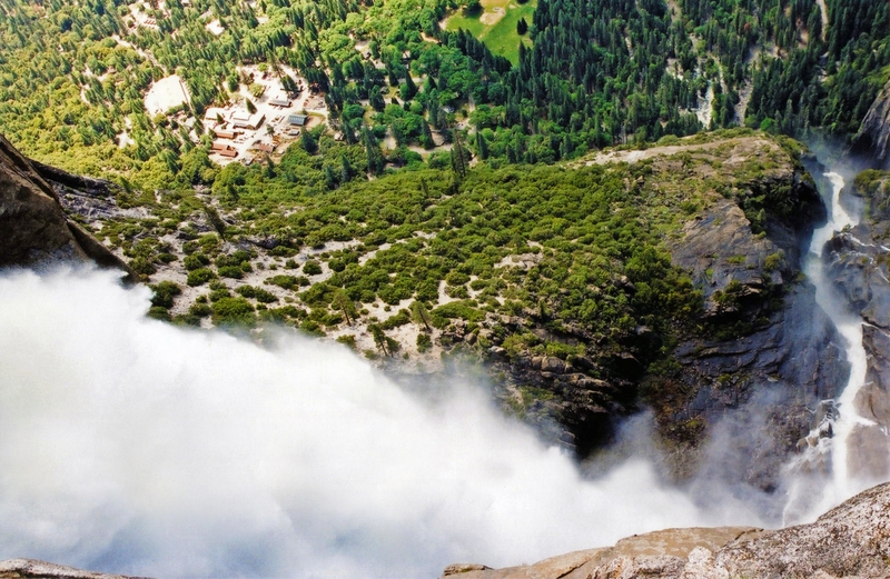 Upper Yosemite Fall Overlook