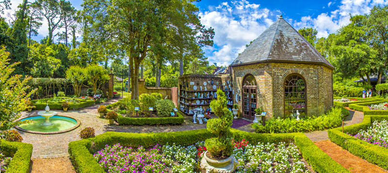 The Elizabethan Gardens