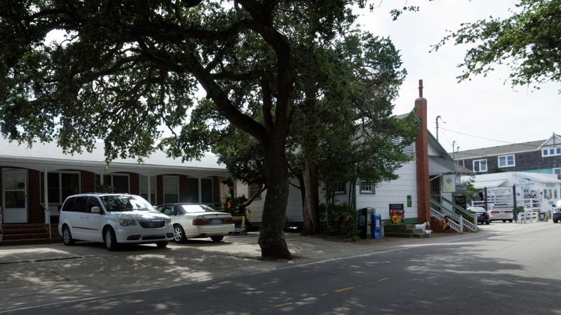 Rue de Ocracoke (Bluff Shoal Motel)