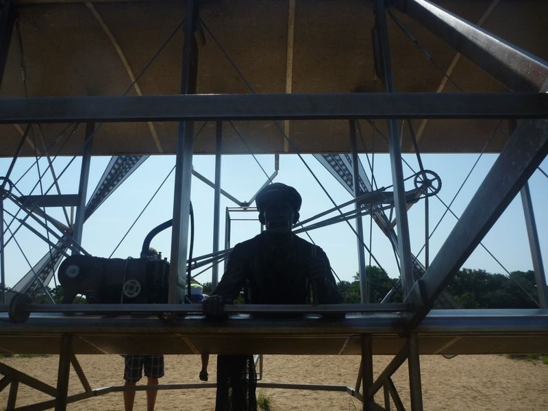 Sculpture de l'avion des frères Wright
