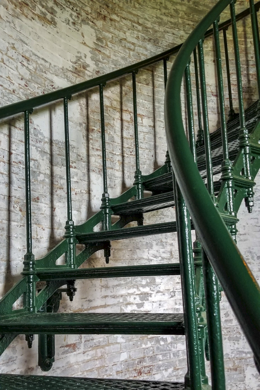 Escaliers dans Currituck Beach Lighthouse