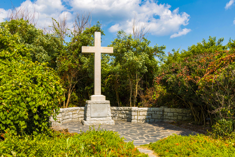 Cape Henry Memorial Cross