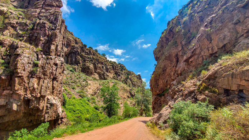 Phantom Canyon Road