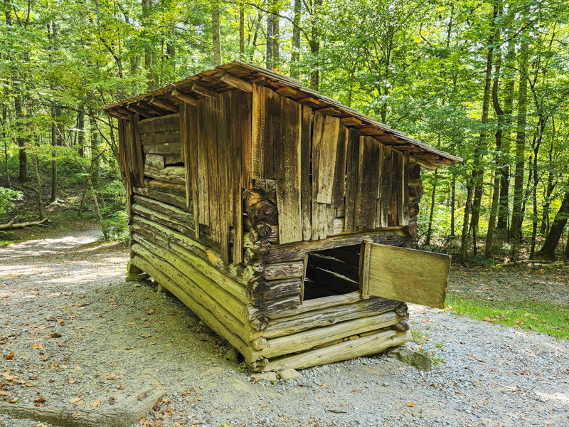 Elijah Oliver Corn Crib
