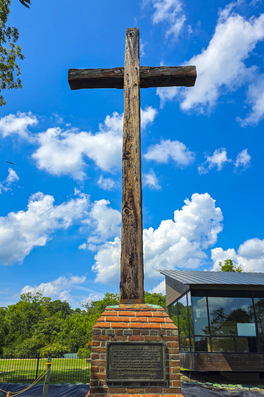 Croix en bois