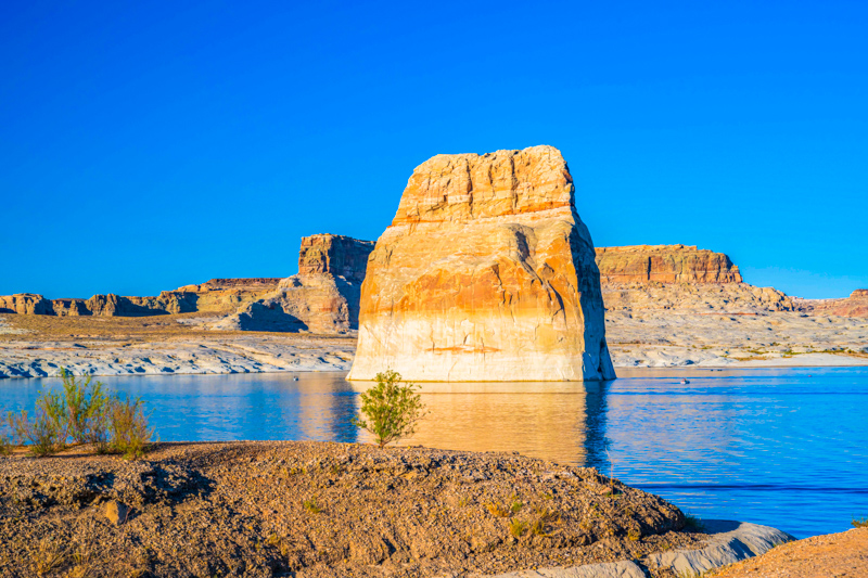 Lone Rock Beach