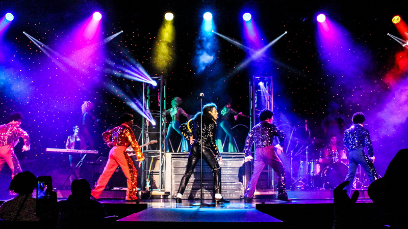 MJ Live