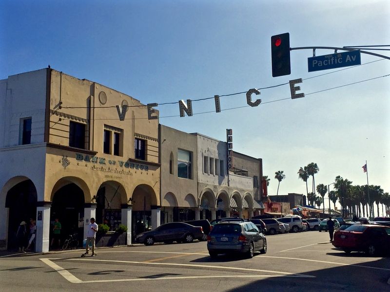 Windward Avenue