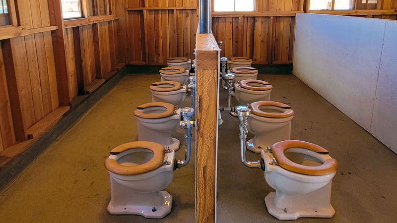 Toilettes des femmes