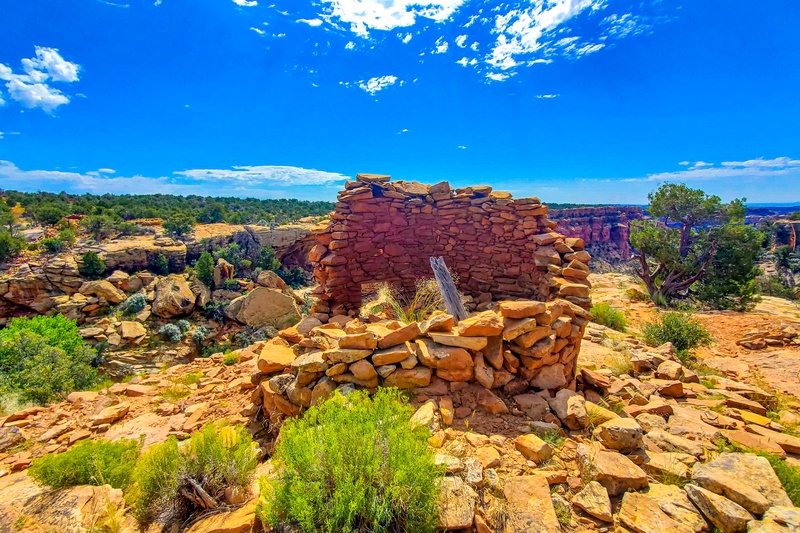 Cave Canyon Towers