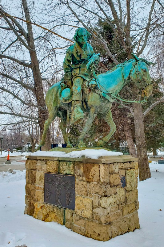 Kit Carson Statue