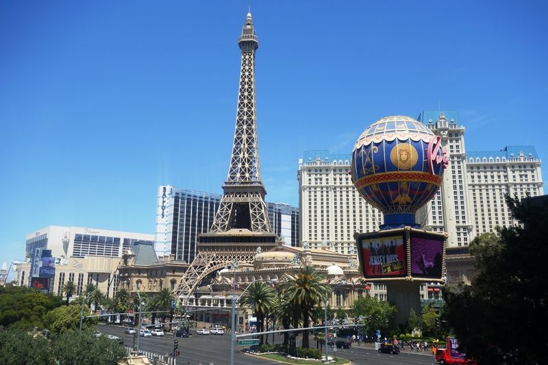 Le Paris