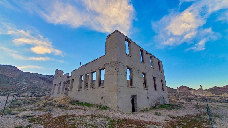 Rhyolite School