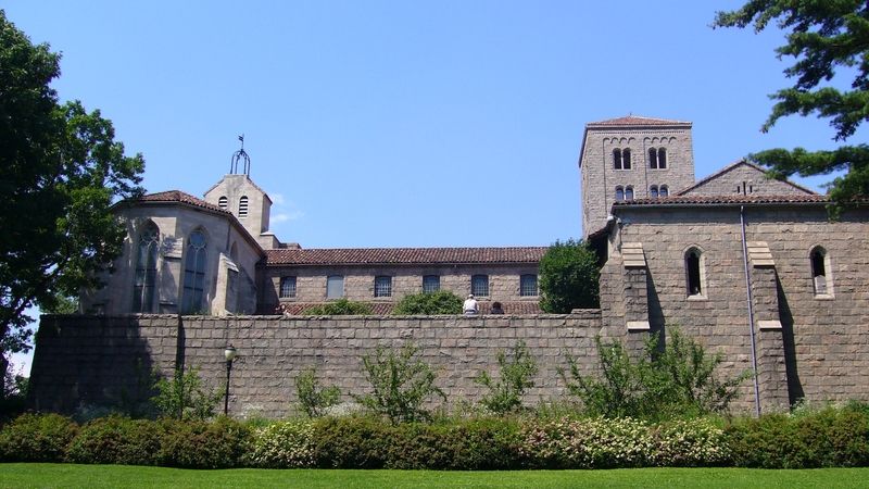 Metropolitan Museum of Art : The Cloisters