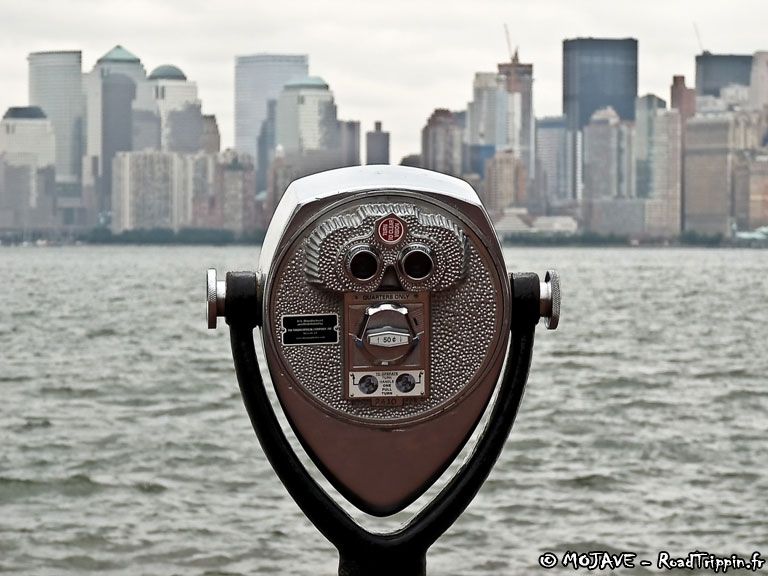 Jumelle à Liberty Island