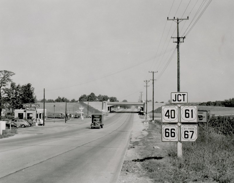 La Route 66 à Kirkwood, Missouri, dans les années 1950