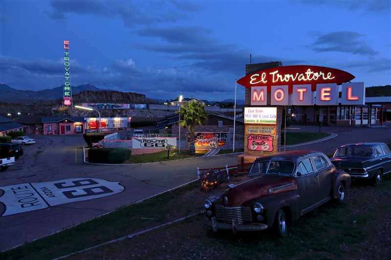 El Trovatore Motel