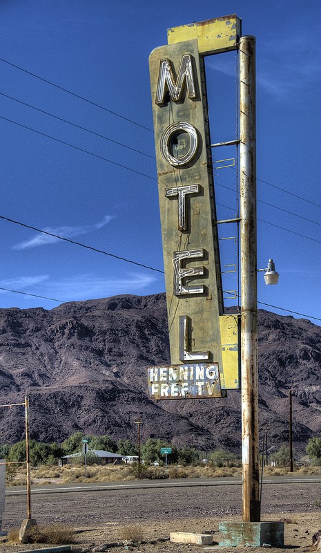 Henning Motel