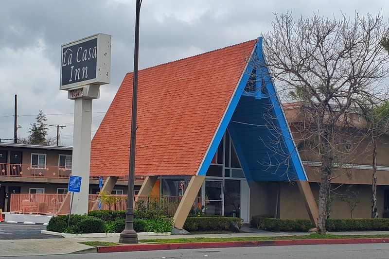 La Casa Inn