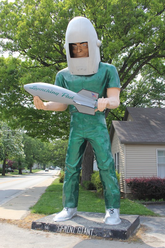 Gemini Giant