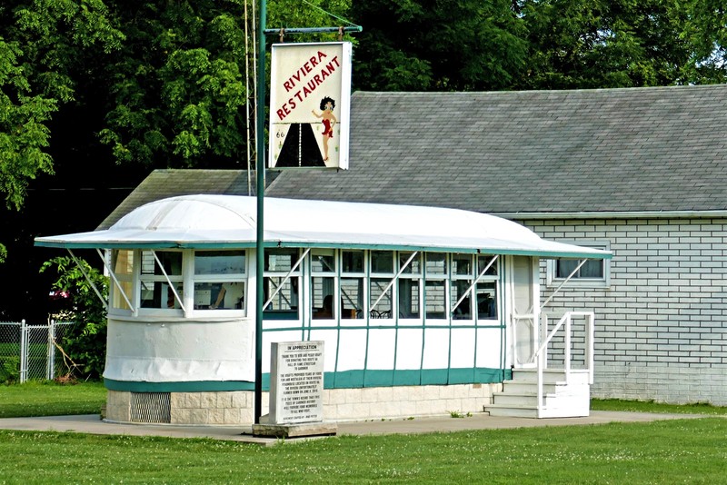 Riviera Restaurant