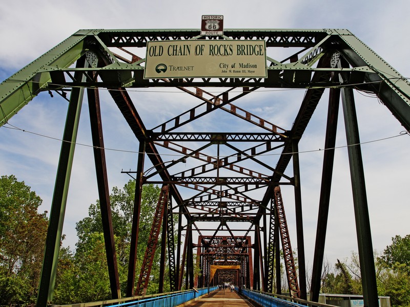 Old Chain of Rocks Bridge