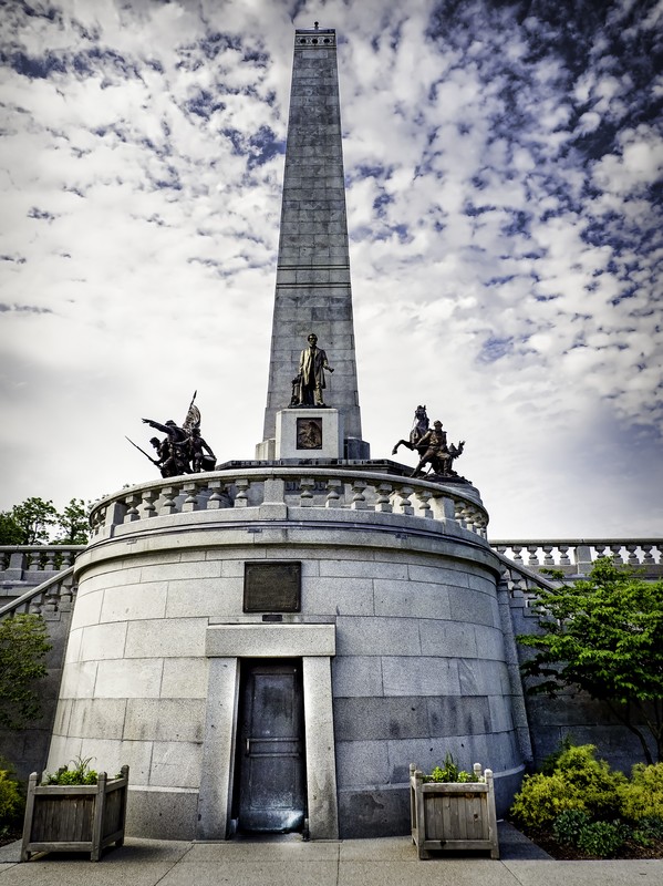 Lincoln Tomb State Historic Site