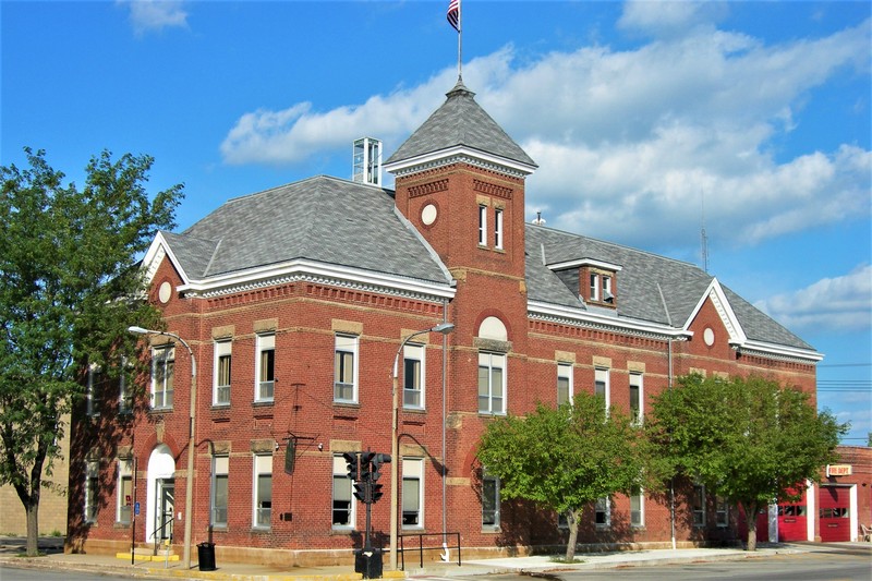 Lincoln City Hall