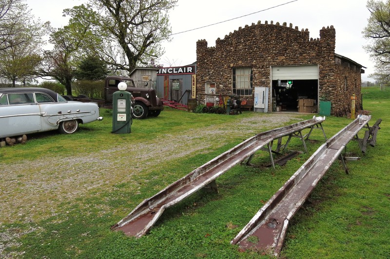 Paris Springs Cobblestone Garage