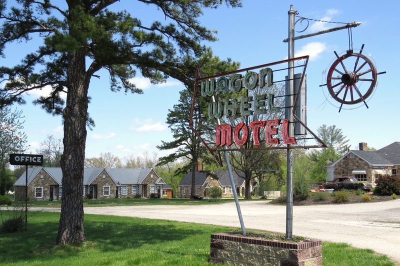 Wagon Wheel Motel