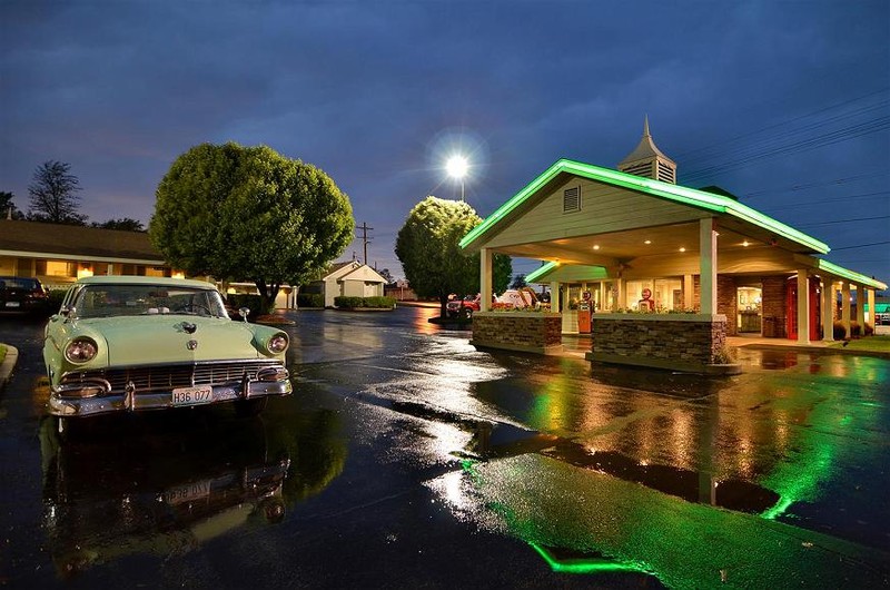 Best Western Route 66 Rail Haven