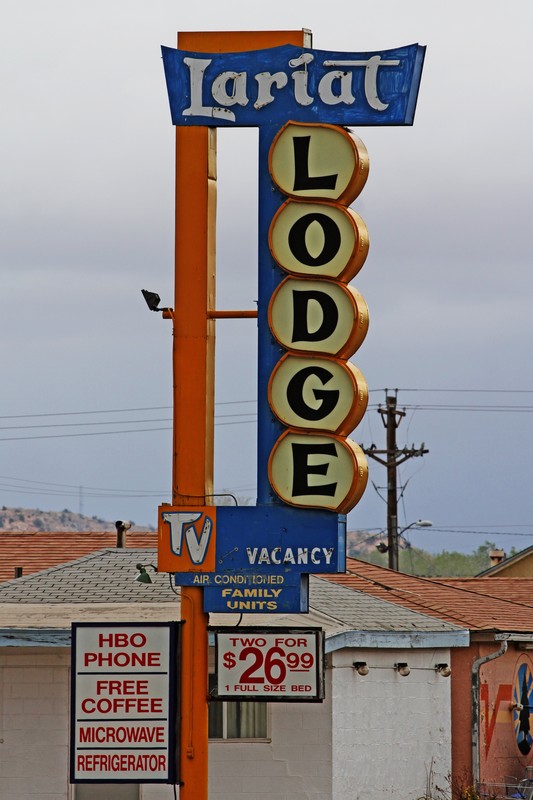 Lariat Lodge