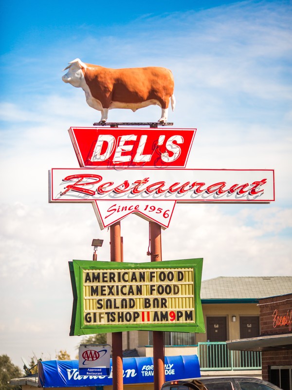 Del's Restaurant