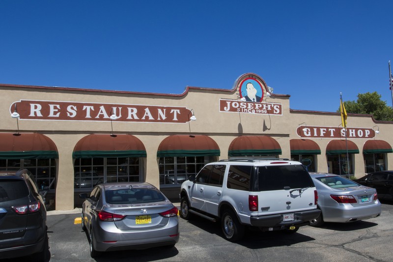 Joseph's Bar & Grill