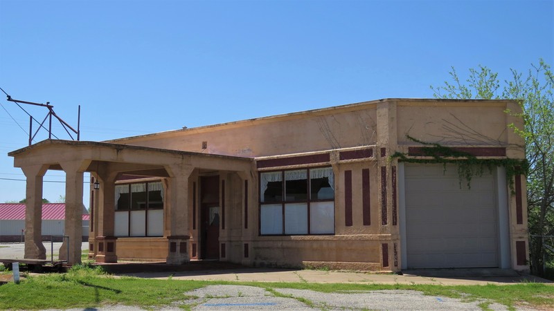 Hicks Filling Station
