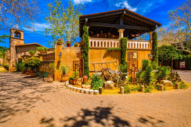 Tlaquepaque Arts & Shopping Village