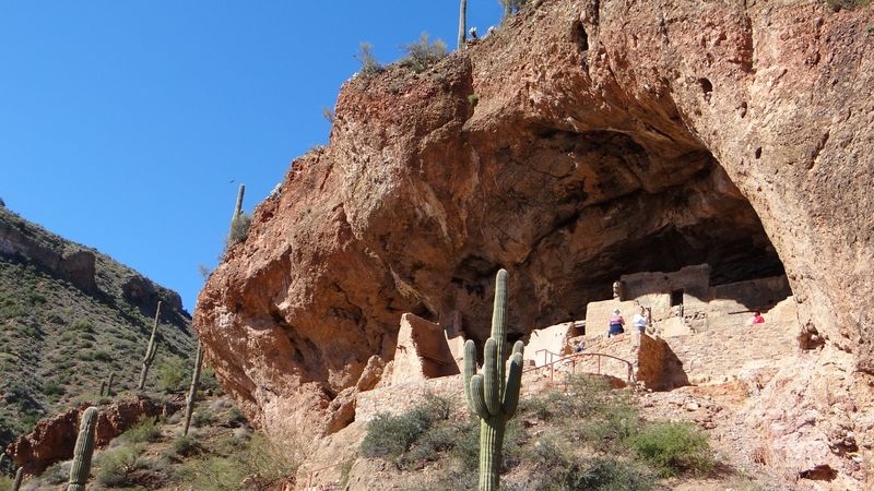 Lower Cliff Dwelling Trail